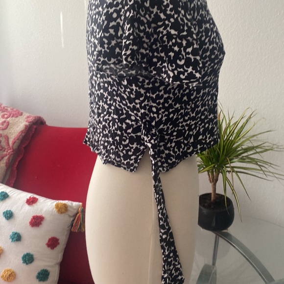 ZARA TOP 4X $20 - Picture 3 of 5